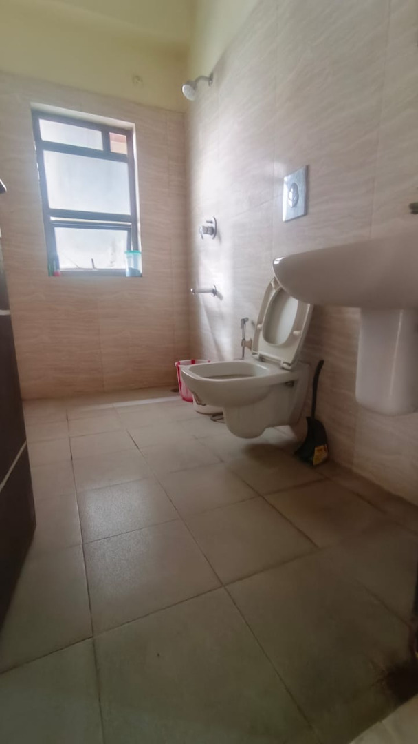 Unfurnished 2bhk in Pathar Quarry Vip Road, Pathar Quarry, Guwahati, Assam, India for Rent